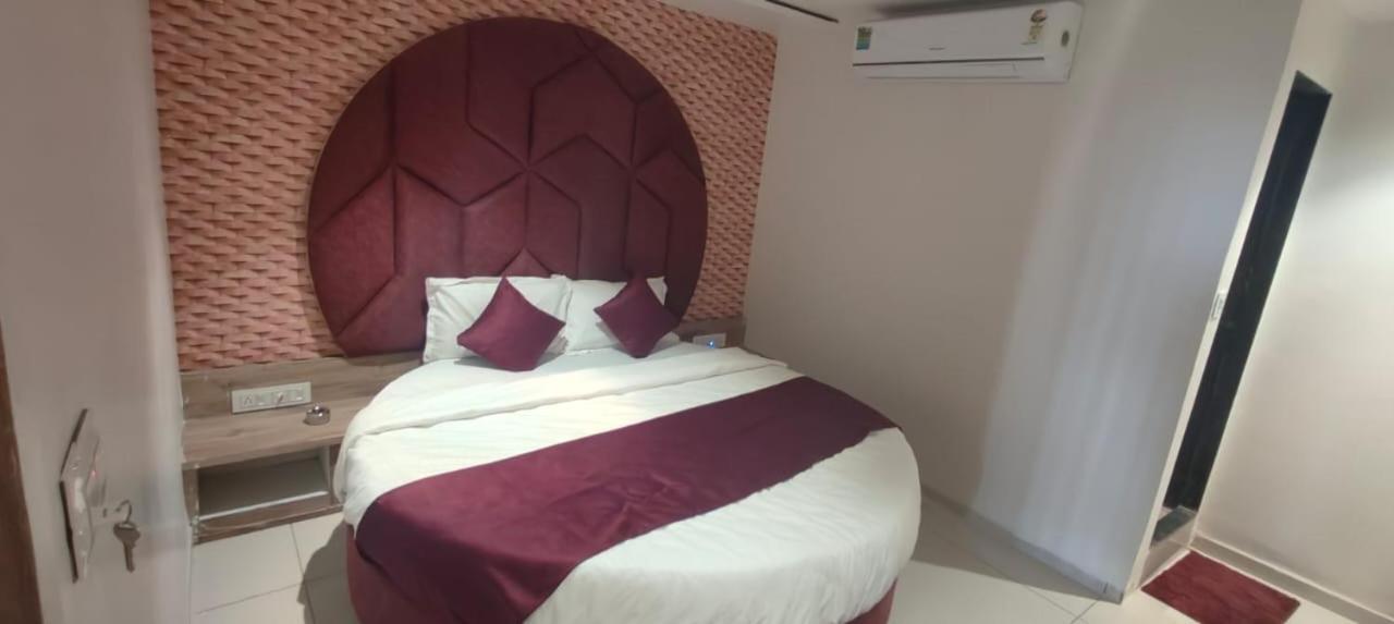 Prime View Hotel Ahmedabad Exterior photo